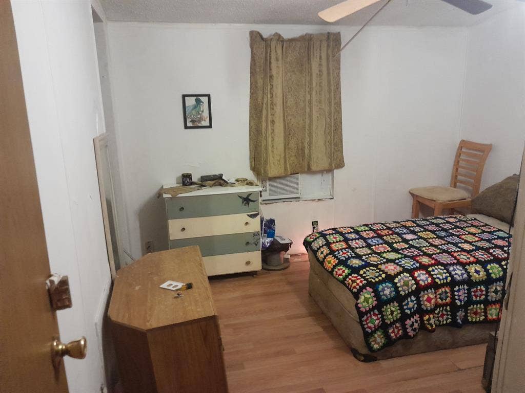 Individual Roommate wanted