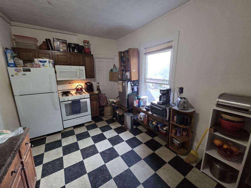 Housemate Wanted 9/1 for Cozy Room