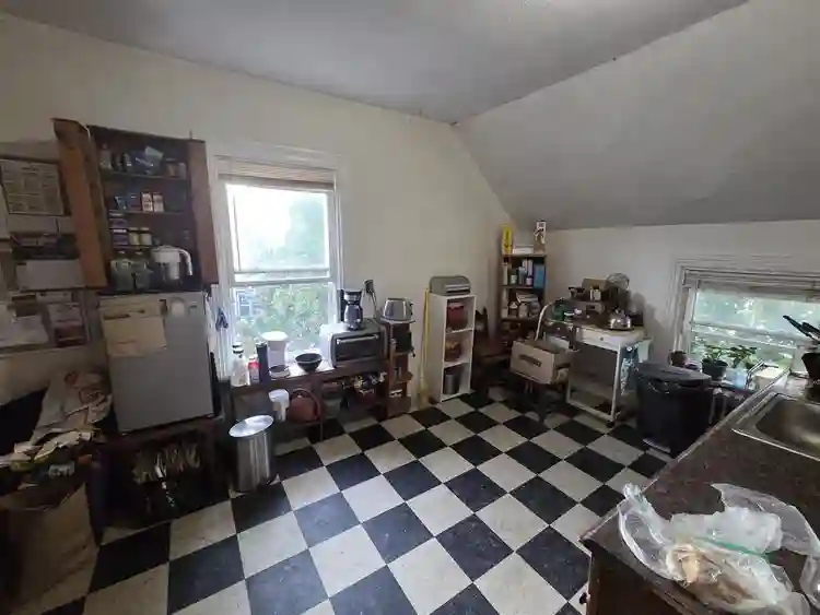 Housemate Wanted 9/1 for Cozy Room