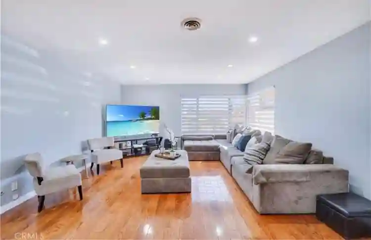 3 bedrooms in Beautiful house