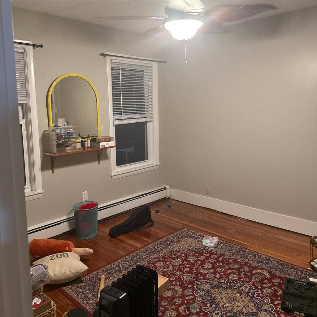 Room in apartment in Winthrop MA
