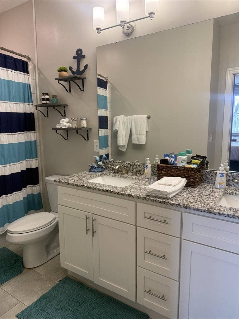Furnished Room – Utilities Included