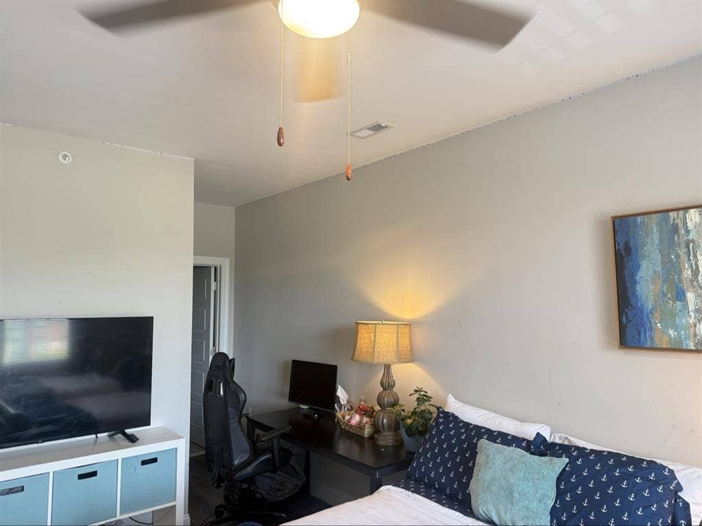 Furnished Room – Utilities Included