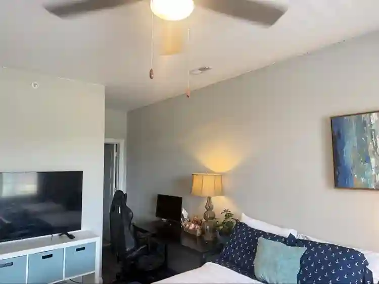 Furnished Room – Utilities Included