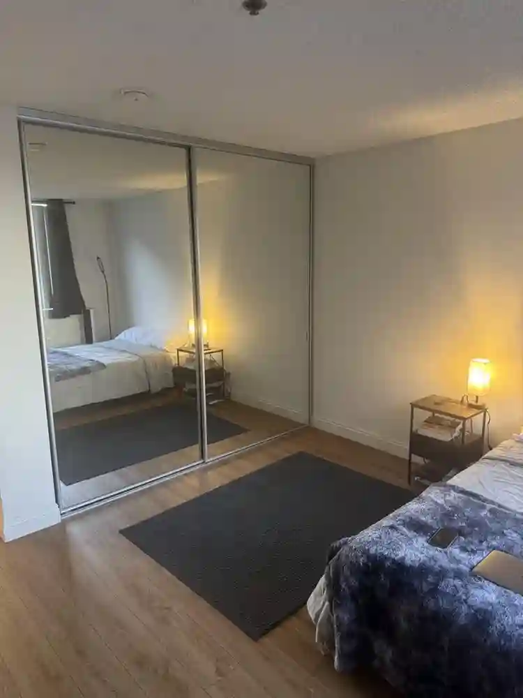 Private room and bathroom in WeHo