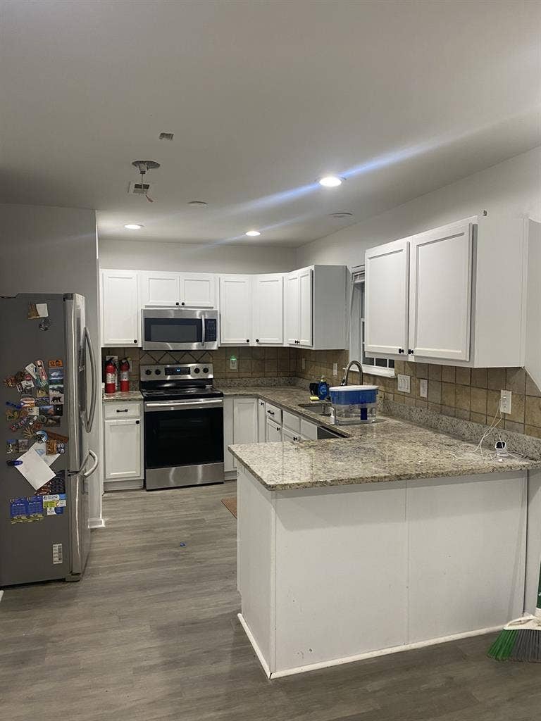 1 bedroom+shared office+guest room