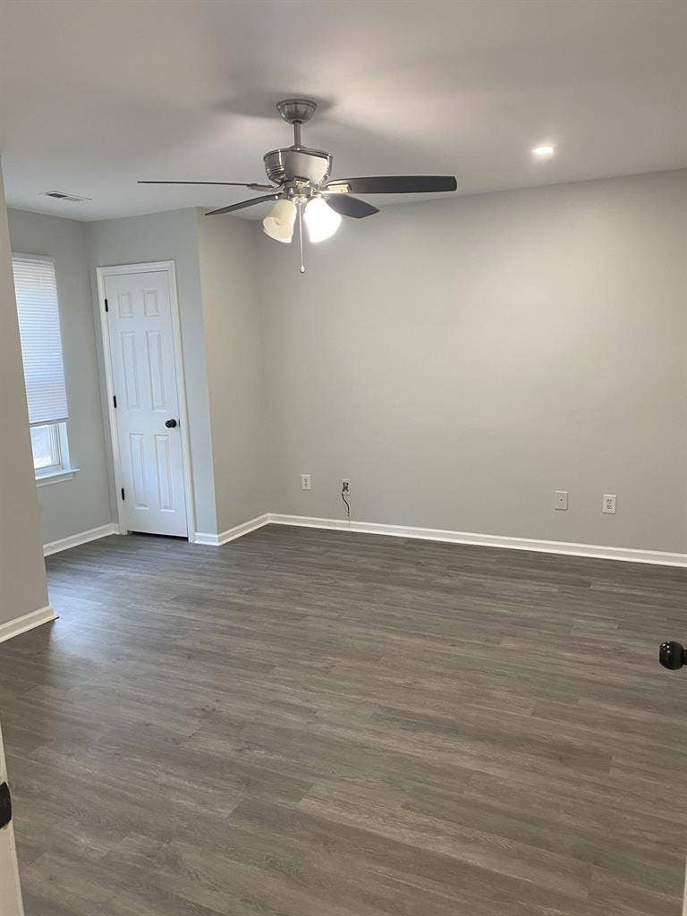 1 bedroom+shared office+guest room
