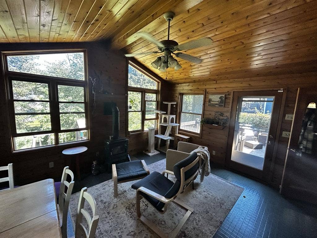 Room for rent -