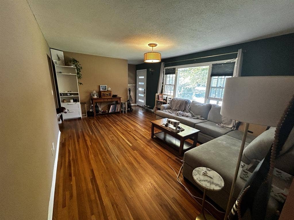 Room for rent -