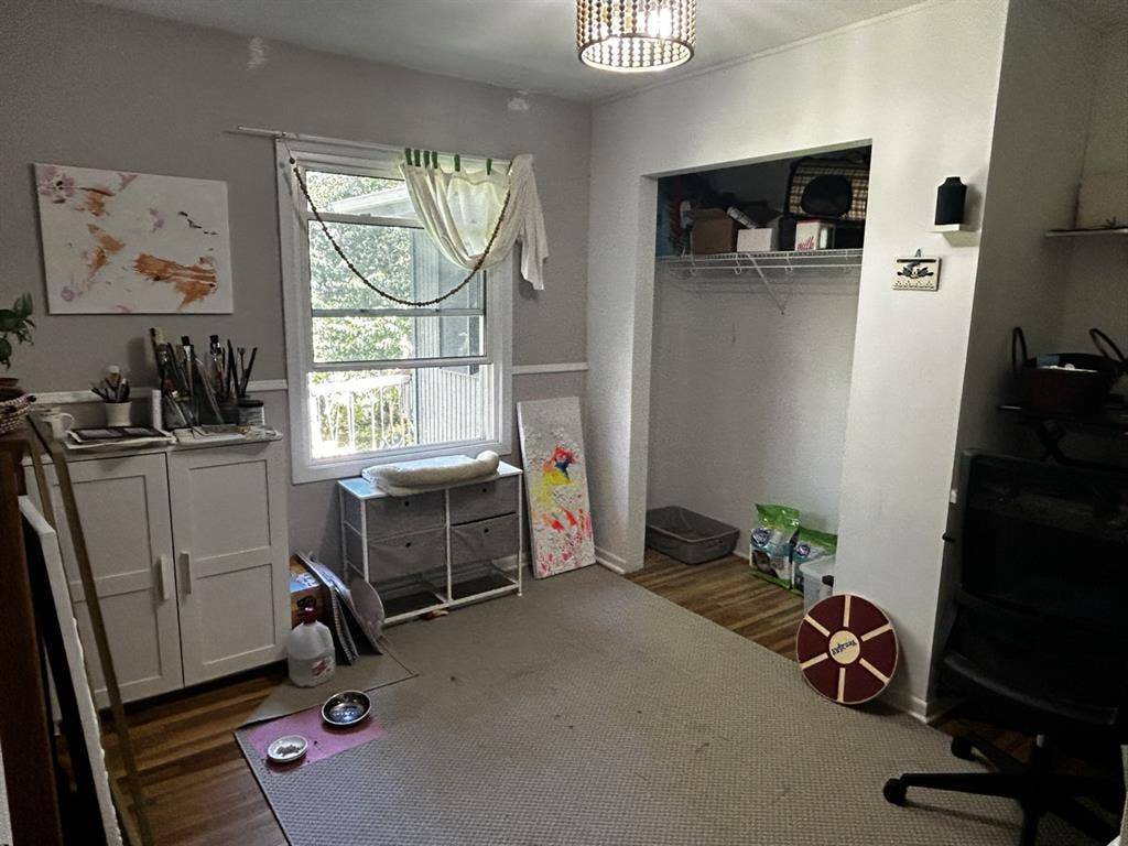 Room for rent -
