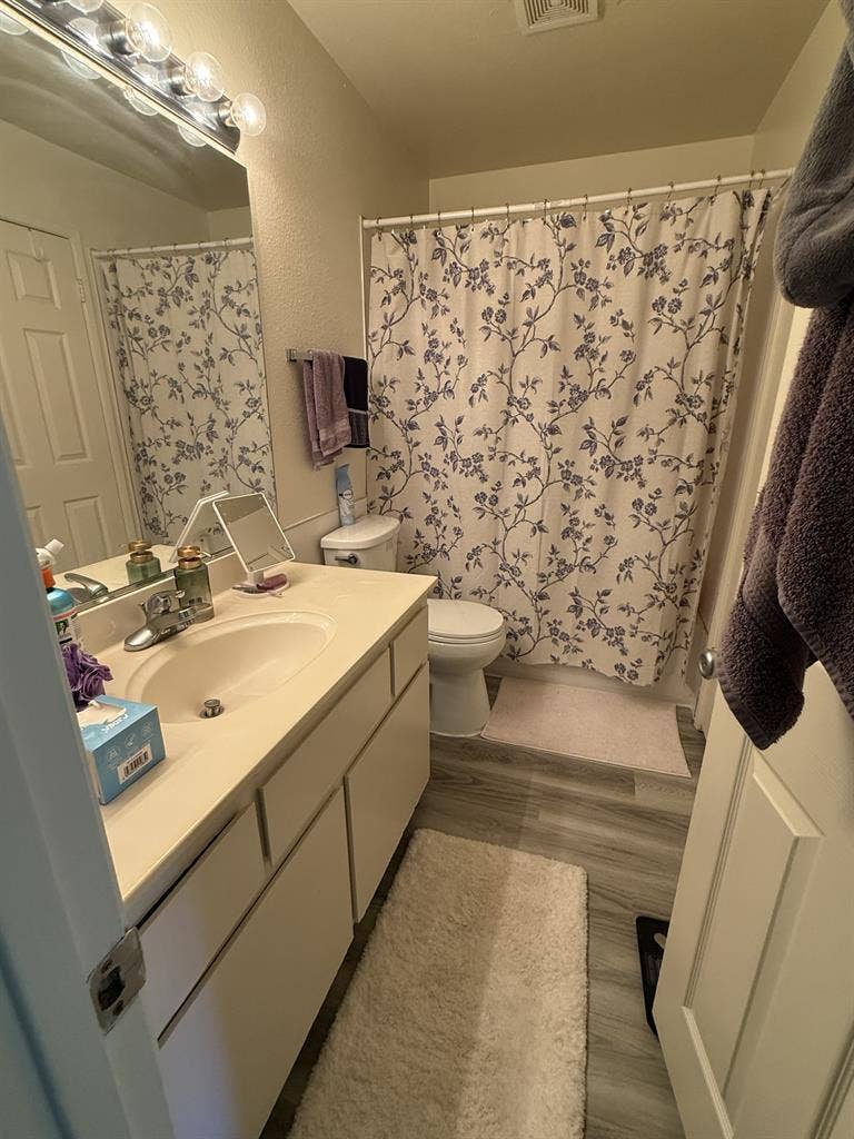 Need Roommate ASAP