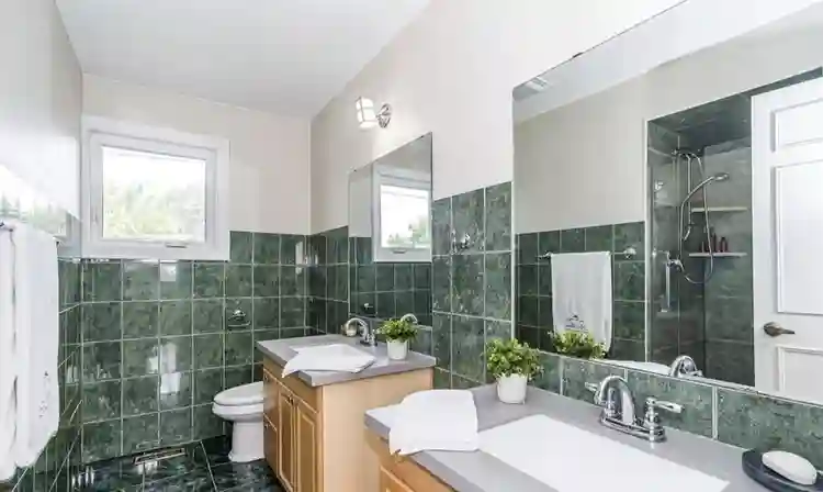 Private room available for female