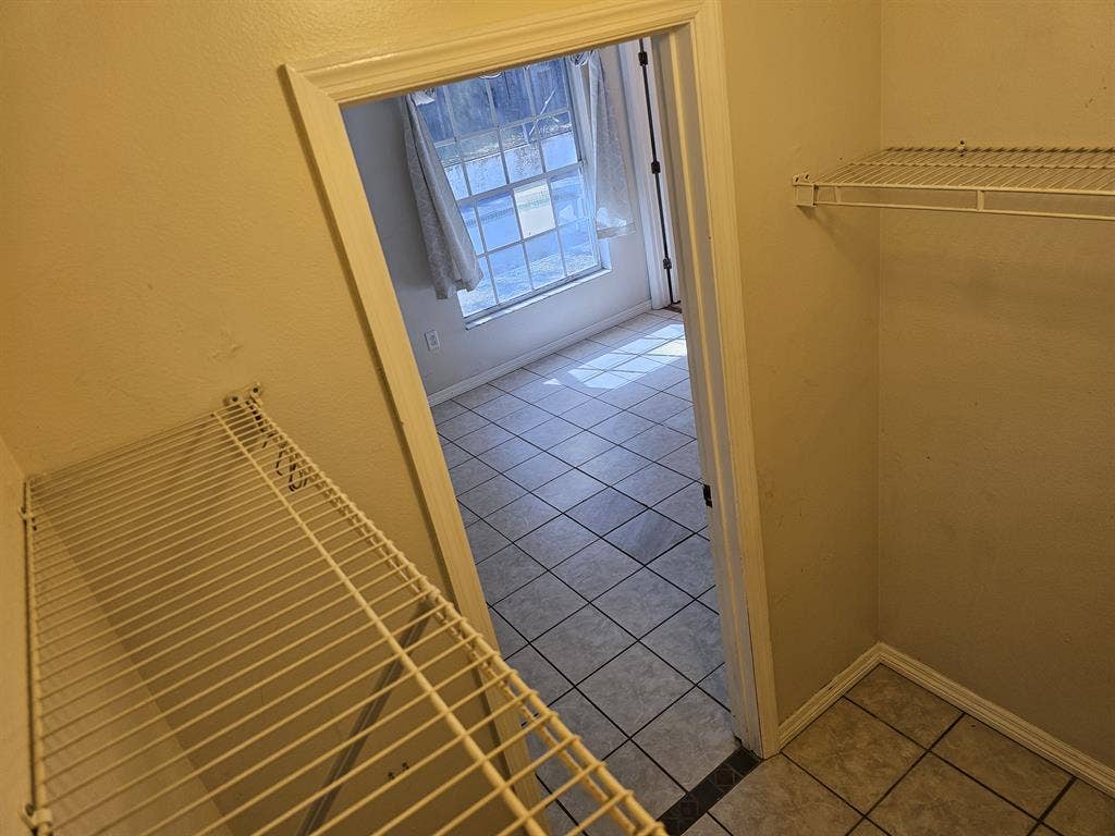 Big Room with bathroom and closet