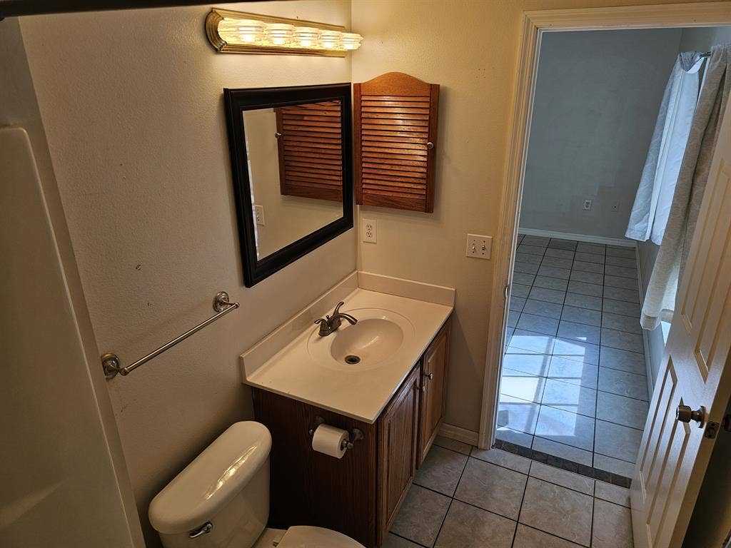 Big Room with bathroom and closet