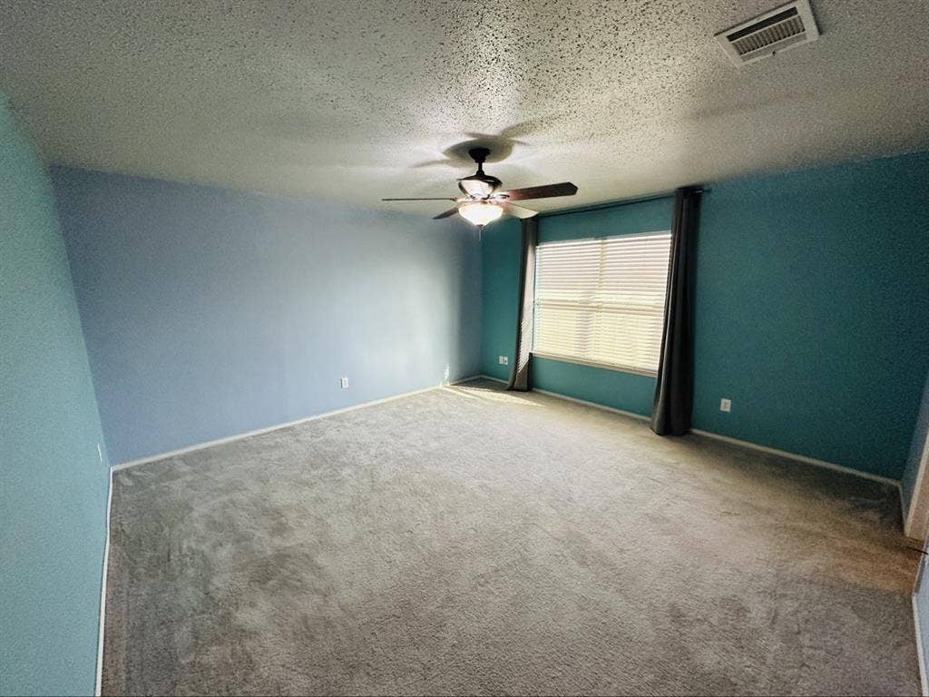 Fort Worth/Keller room available