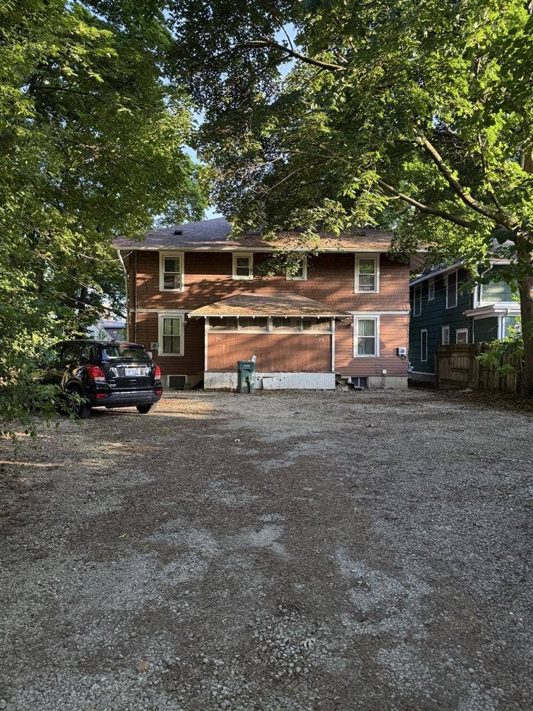 *Immediate move-in* 2bed1bath in EL