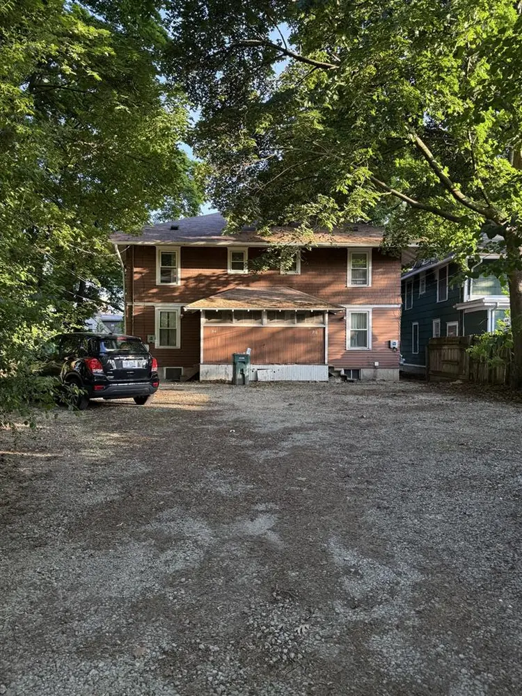 *Immediate move-in* 2bed1bath in EL