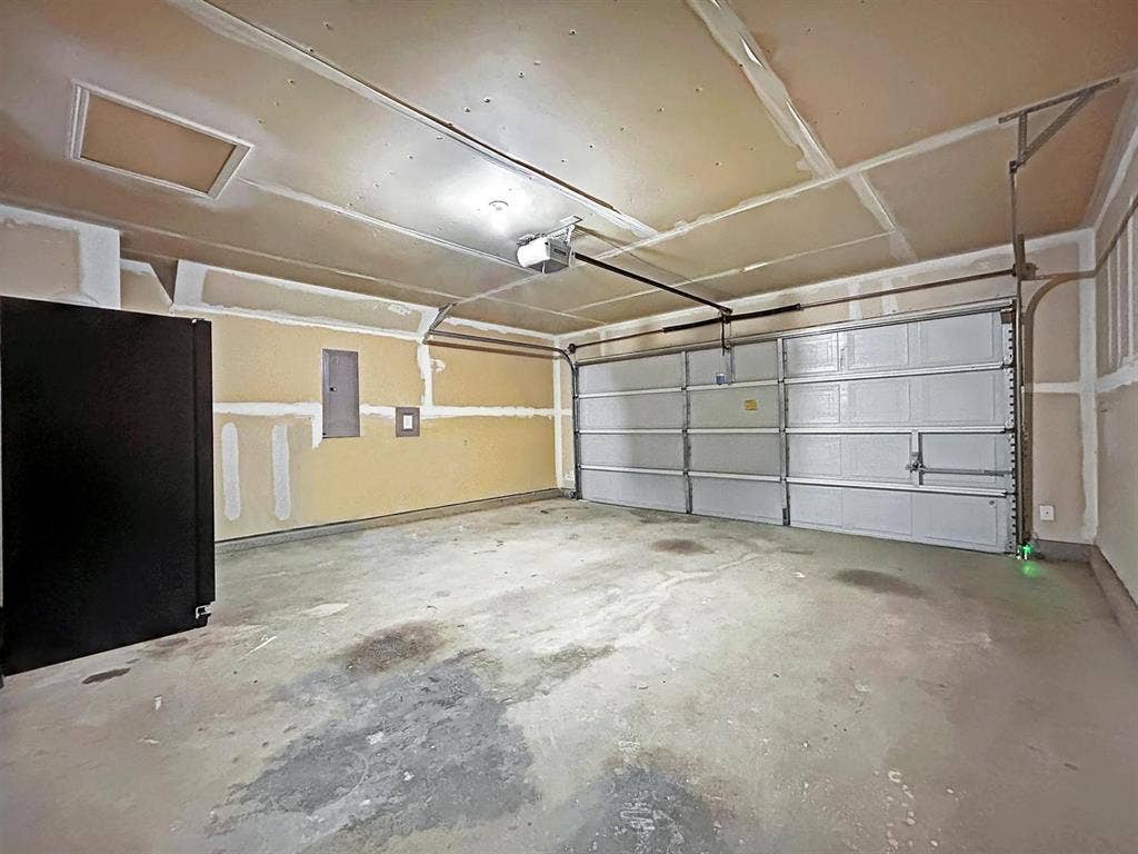 4 BR in Lancaster