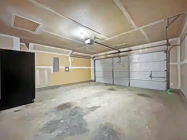 4 BR in Lancaster