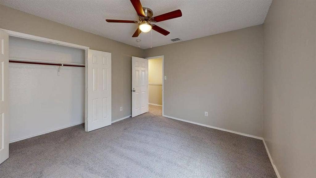 4 BR in Lancaster