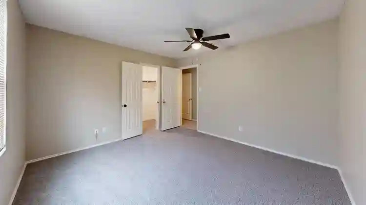 4 BR in Lancaster