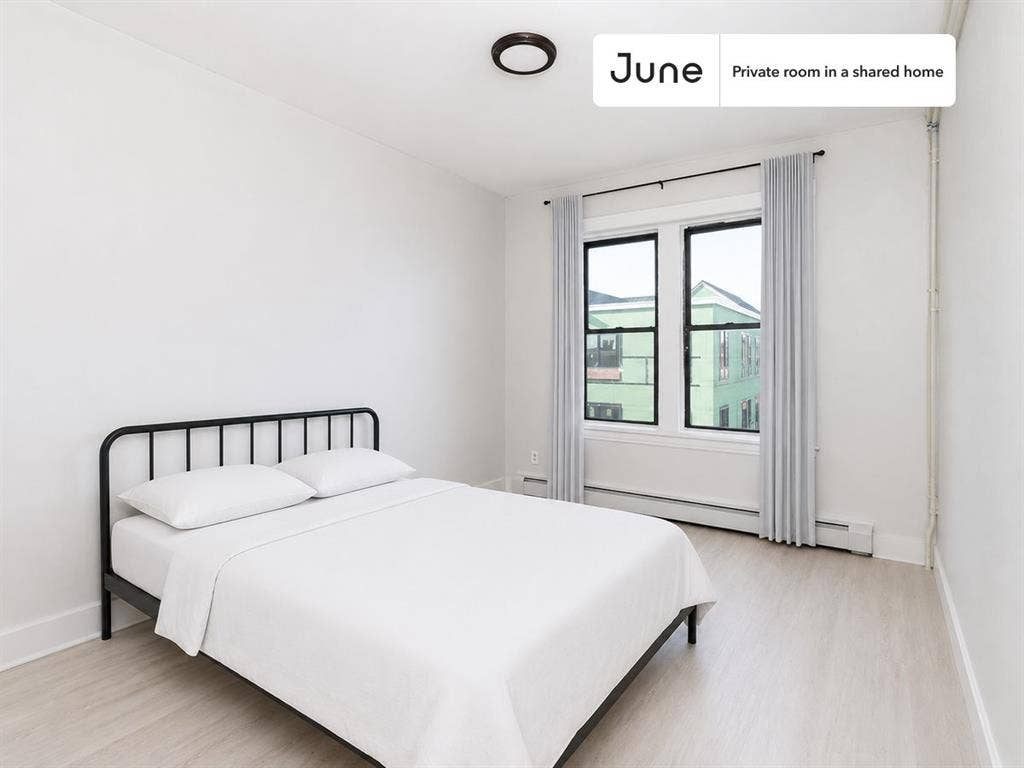 4 BR in Boston