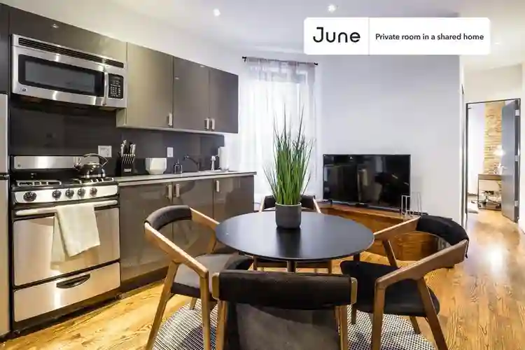 4 BR in New York City