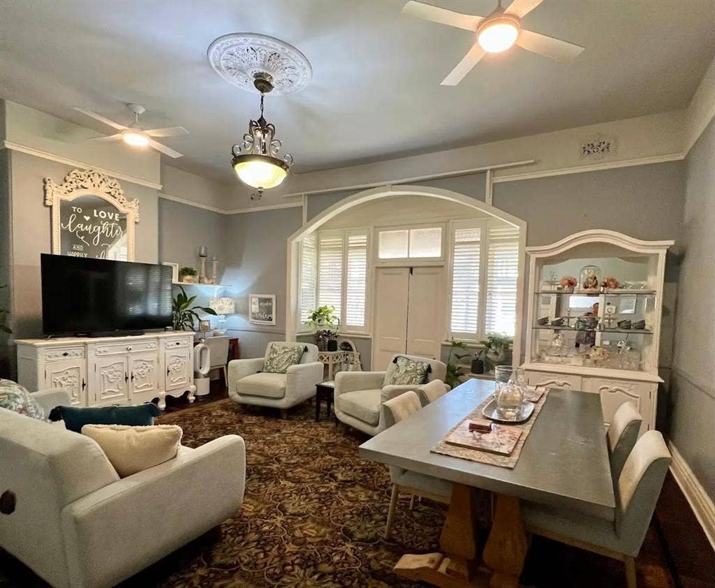 1 Private room & bath Long Beach
