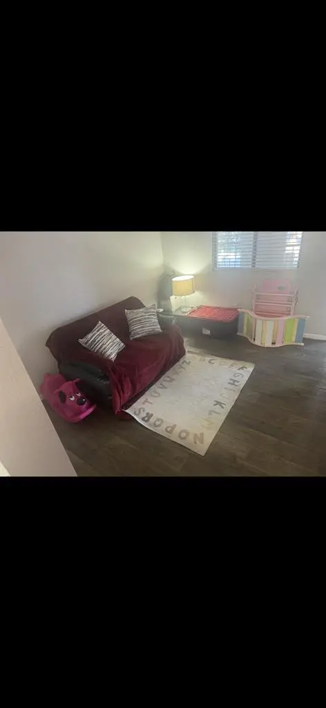 Furnished 1B/1B. $1,000/mo.
