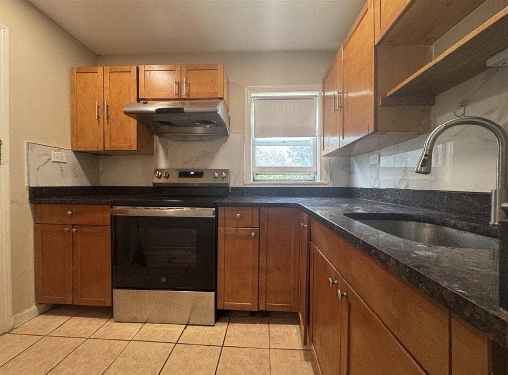 Private room 1100$