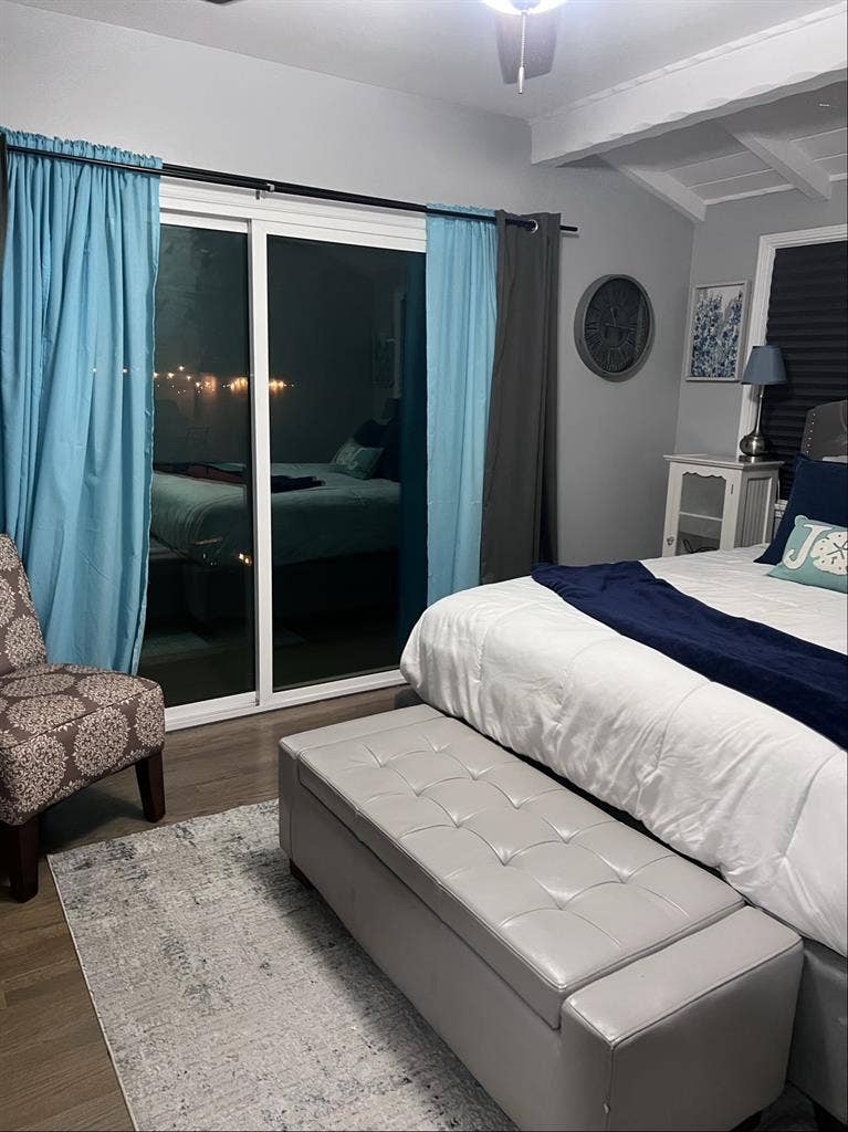 Master Bedroom with en-suite!