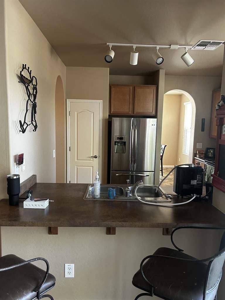 Furnished room -utilities included