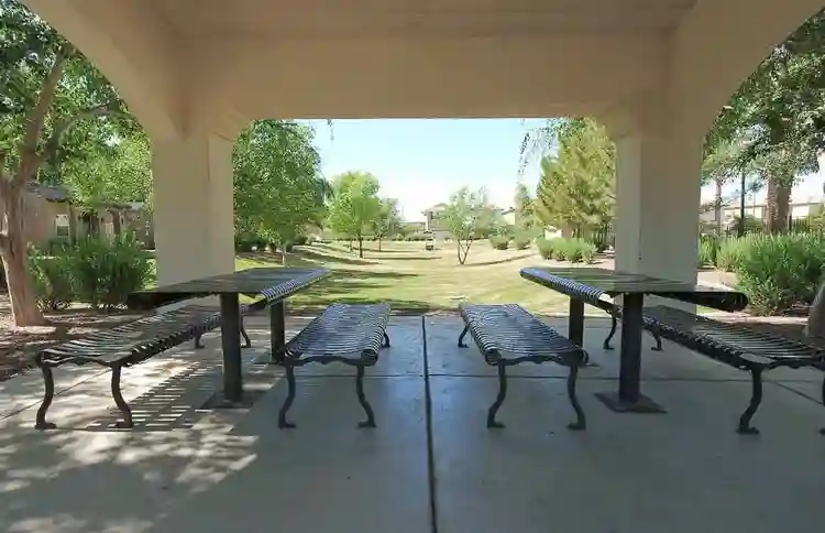 Furnished room -utilities included