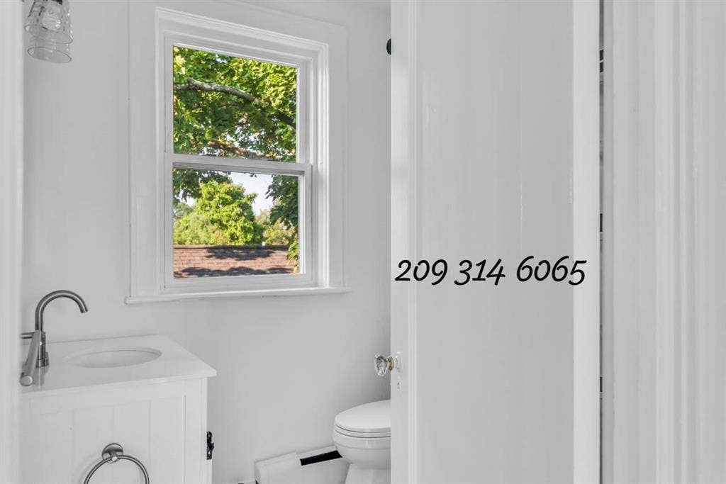 Completely remodeled one bedroom