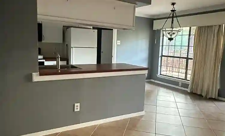 2 BR in Dallas