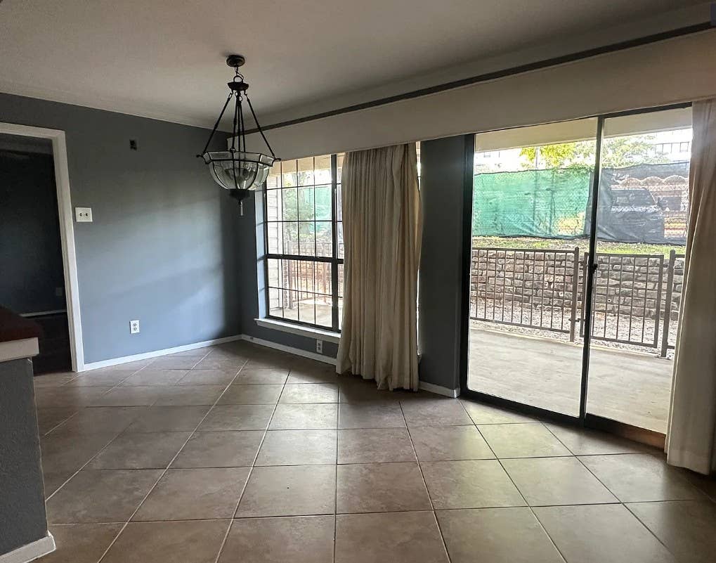 2 BR in Dallas