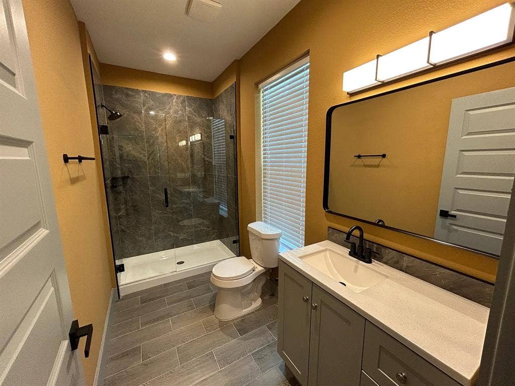 3 BR in The Colony
