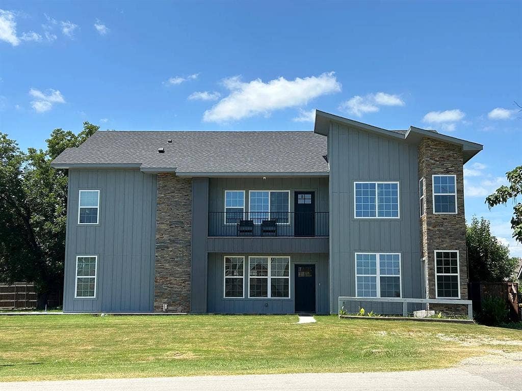 3 BR in The Colony
