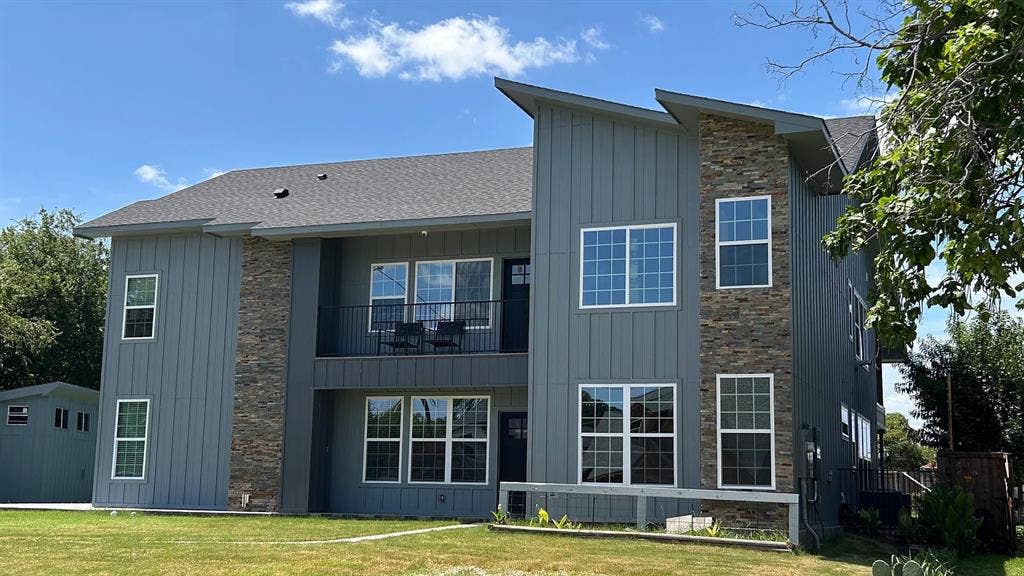 3 BR in The Colony