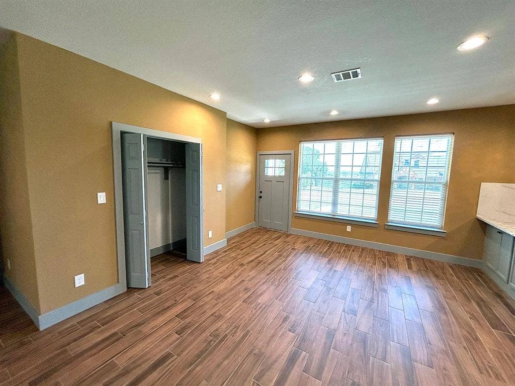 3 BR in The Colony