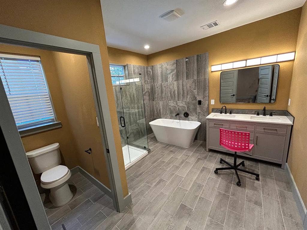 3 BR in The Colony