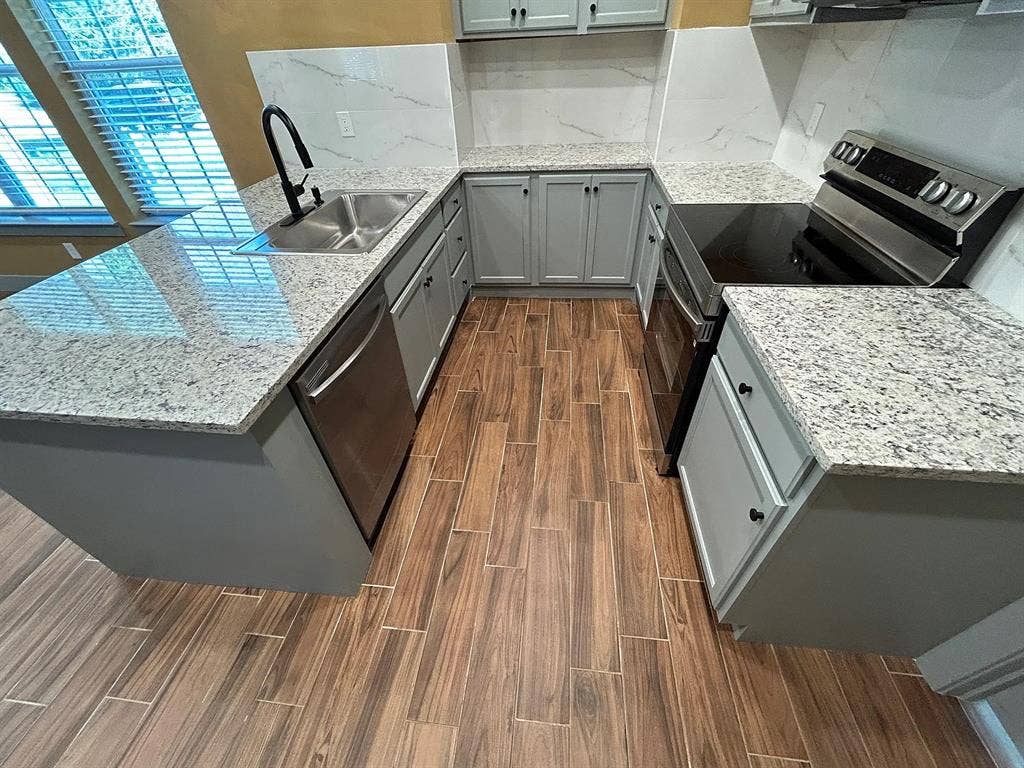 3 BR in The Colony