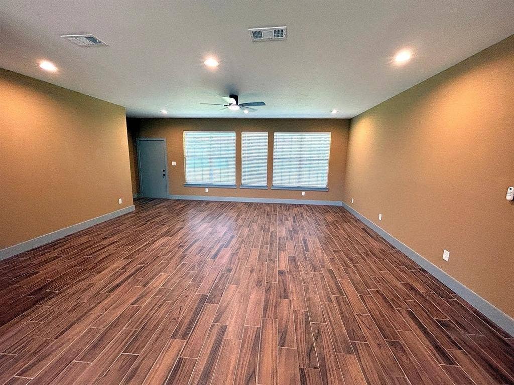 3 BR in The Colony