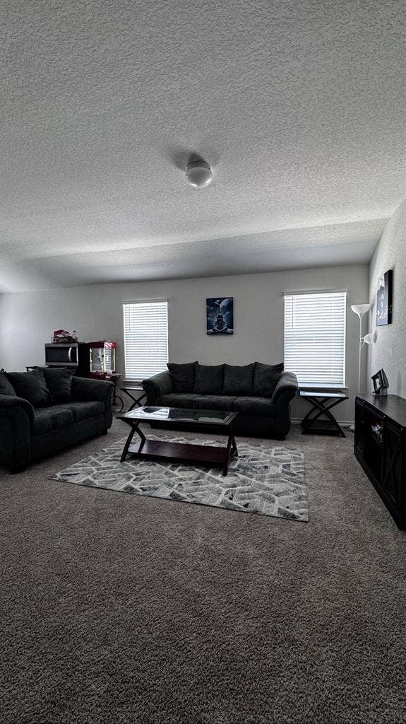 Spacious Bedroom – Alamo Ranch
