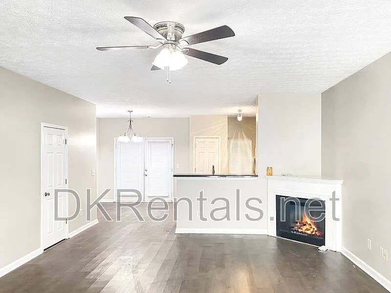 3 BR in East Point