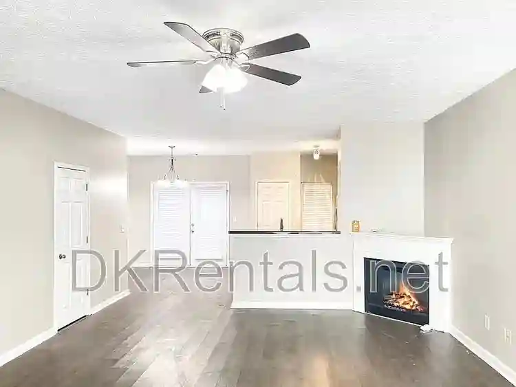 3 BR in East Point