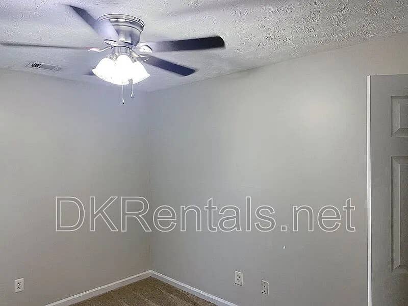 3 BR in East Point