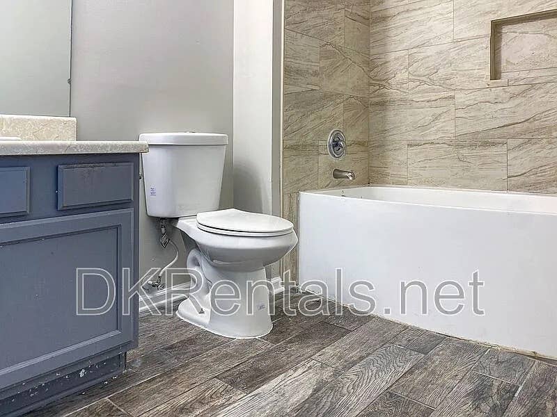 3 BR in East Point