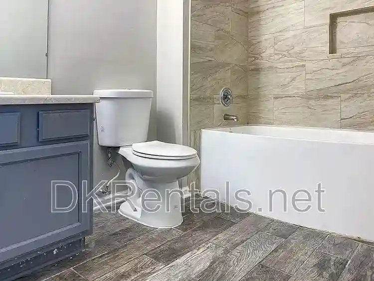 3 BR in East Point