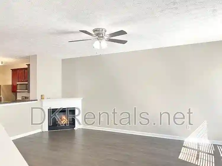 3 BR in East Point
